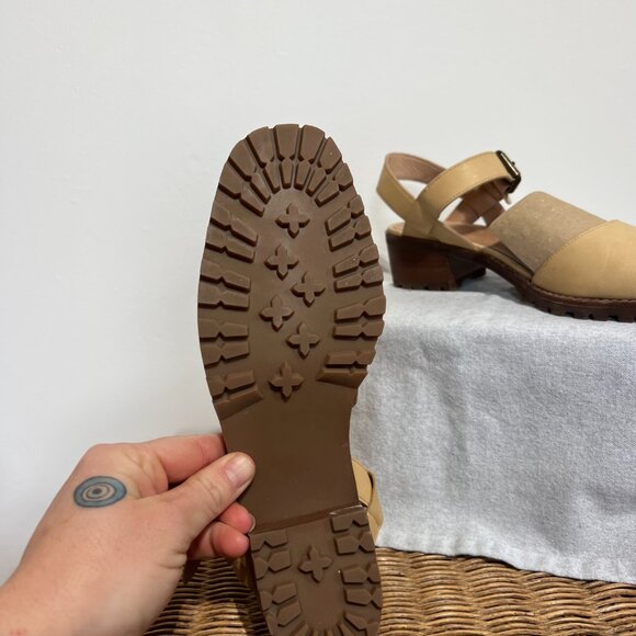 Madewell Tan Leather Sandals - Picture 4 of 11